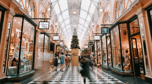 Combining Community Engagement and Retail Promotion In Branding Shopping Centers